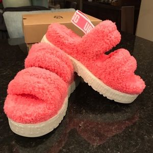 New UGG Oh Fluffita, Pink Rose Cozy Slippers, Light Pink Slides, Slip Ons, UGGs